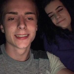 Meet your Posher, Devan